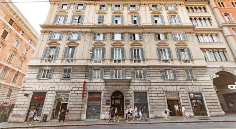 Rental apartment | Next to Piazza De Ferrari — photo 4
