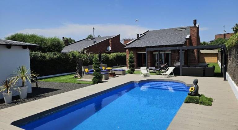 140 m&sup2; Ferienhaus