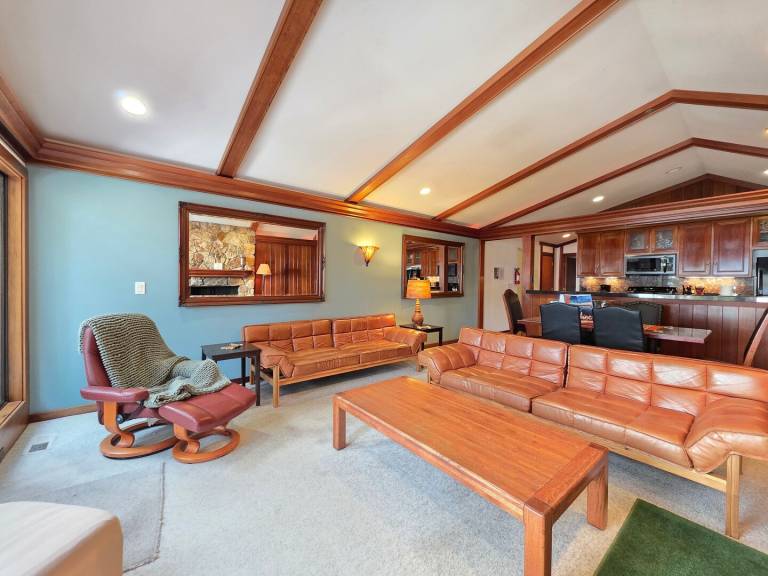 Children-friendly pleasant condo | Pets allowed — photo 3