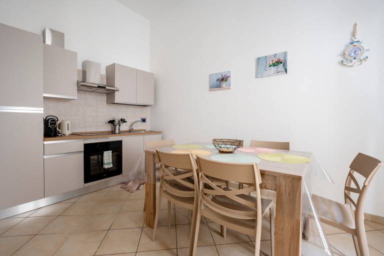 Apartment with fast internet | City view — photo 5