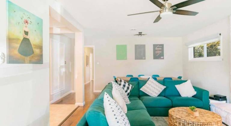 House with pool | Pets are welcome — photo 3