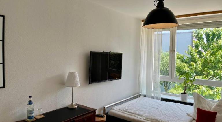 MesseWohnenAschheim Business Zimmer und Apartment mit Balkon bei Messe Munchen in Aschheim