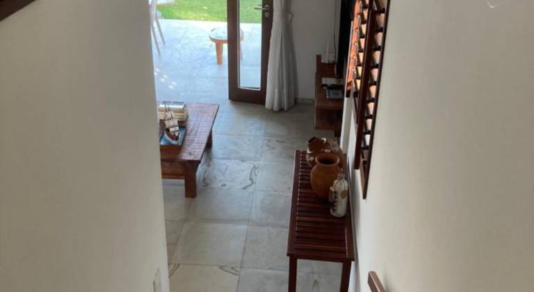 House with pool — photo 5
