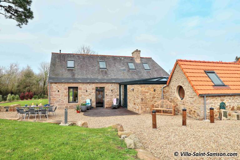 Children-friendly spacious villa with private pool, yard & BBQ | Dogs allowed — photo 5