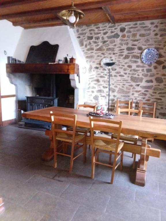 Gite with barbeque, hot tub & yard | Pets are welcome — photo 2