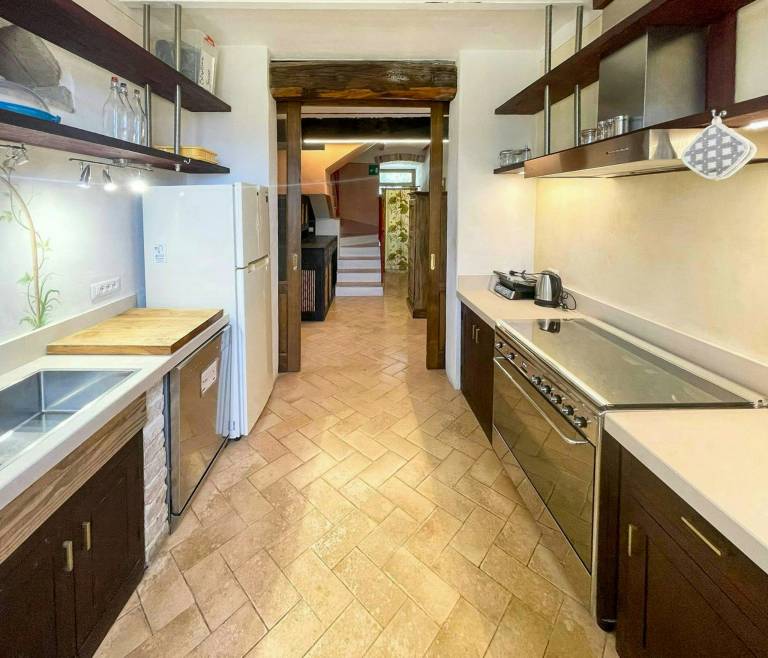 Family-oriented pleasant vacation home with garden, patio & private pool | Perfect for remote work | Pets allowed — photo 5