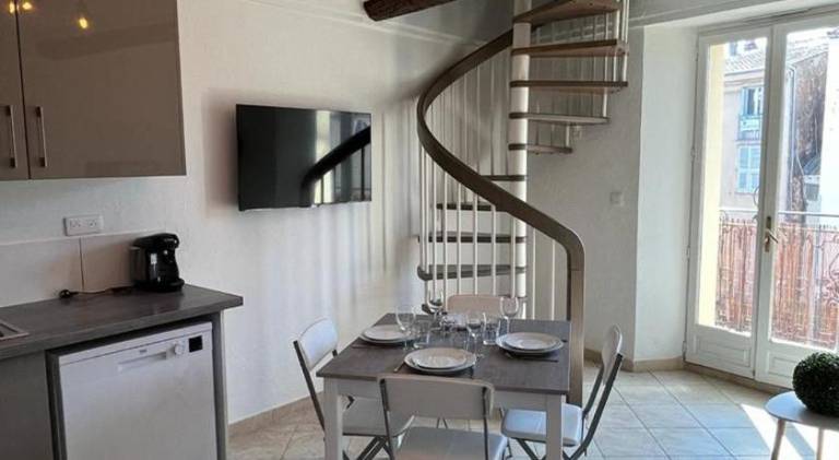 Apartment with 1 room for 4 persons — photo 3