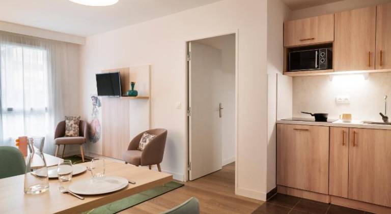 Serviced apartment with terrace & garden | Pets are welcome — photo 4