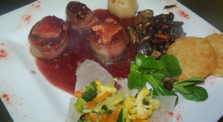 Auberge Hotel chambre Tout Confort B-B et Restaurant Les Colombes — photo 5