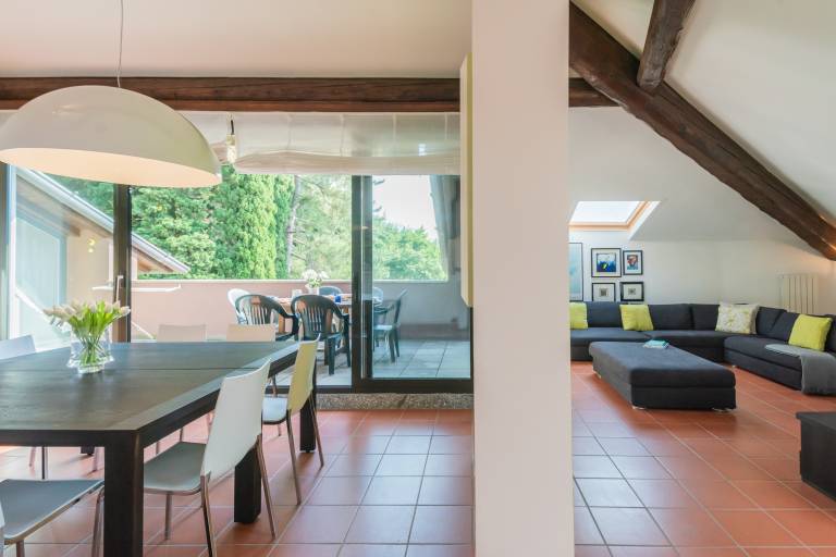 Family-oriented apartment with pool & terrace | Garden view | Pets are welcome — photo 3