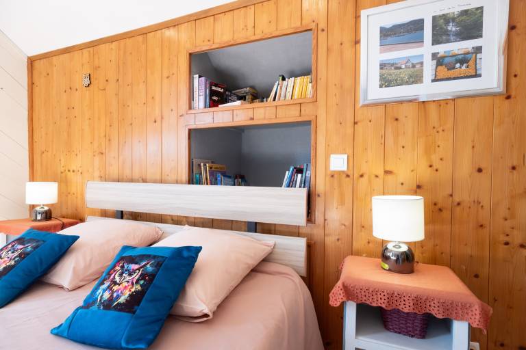Family-oriented B&B with yard, fast internet & terrace | City view | Dogs allowed — photo 3