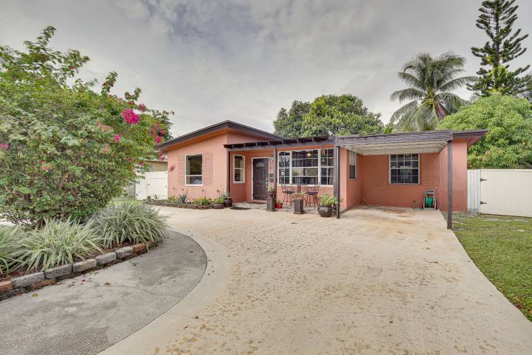 House  Hallandale Beach