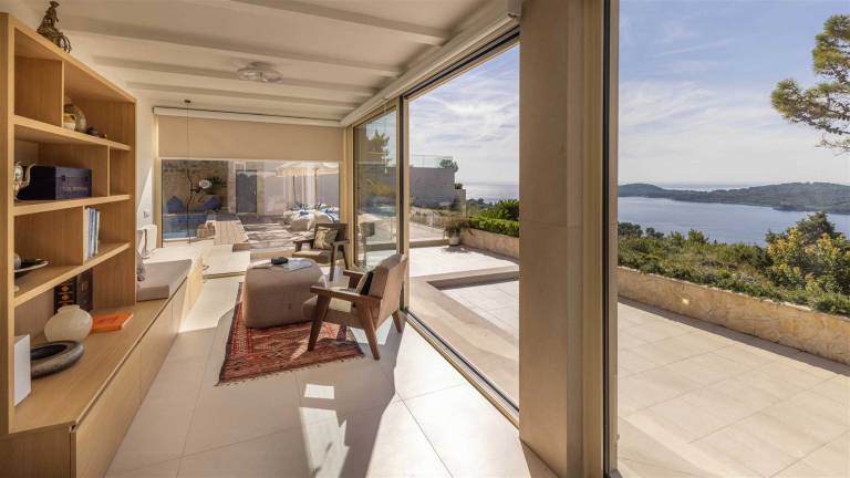 Villa Paradiso - luxury 7-bedroom villa with a heated pool and sea views by MyWaycation — photo 4