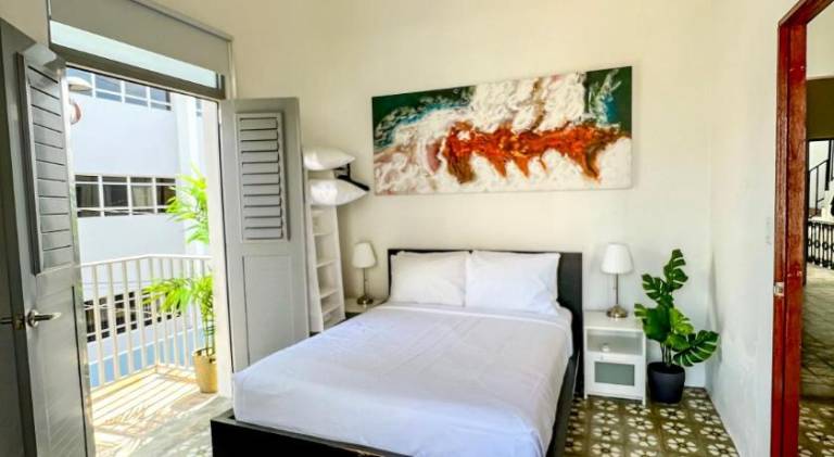 Serviced apartment with patio in San Juan