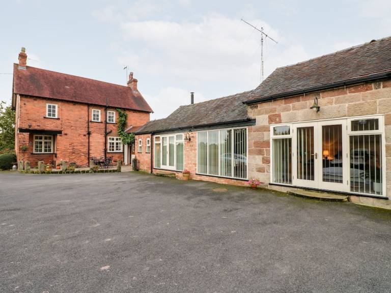 Cottage  Uttoxeter