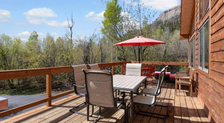 Secluded Mtn home by Purg, Hot Tub, Views! Pets ok — photo 4