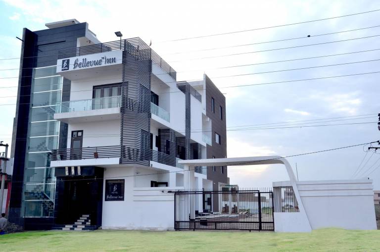 Bellevue Inn Hotel Restaurant & Resort in Bikaner