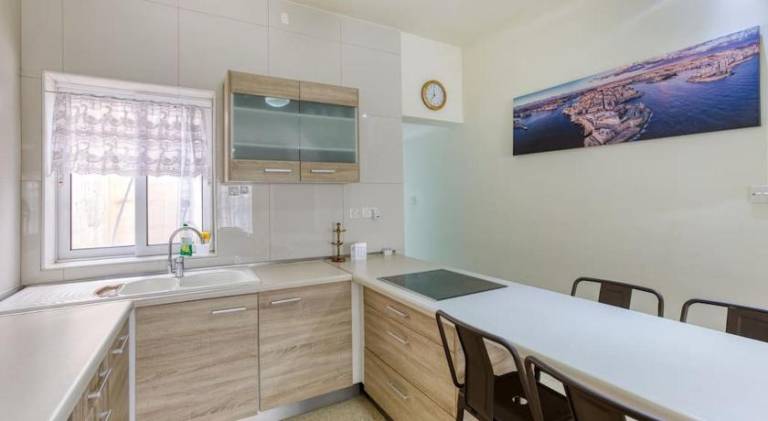Rental apartment with 2 rooms for 4 persons — photo 4