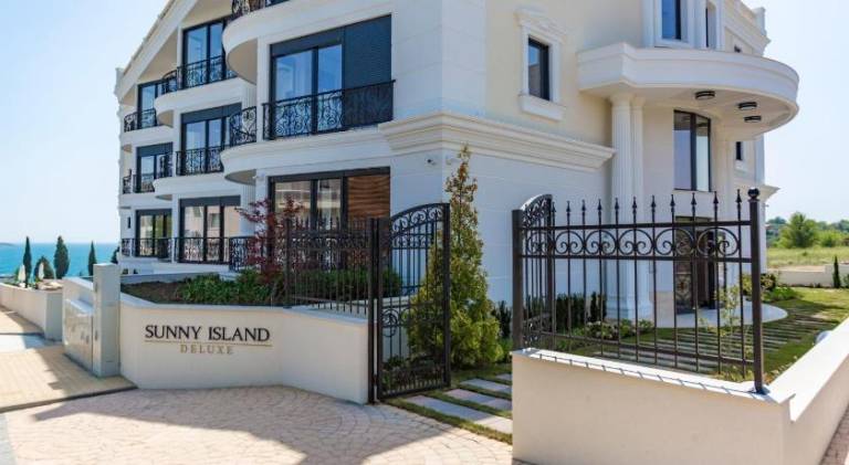 Lovely holiday apartment with terrace, private pool & yard | Beach nearby | Good for workation | Dogs allowed — photo 4