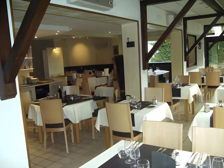 Hotel Bagatelle Paris Nord Roissy CDG — photo 4