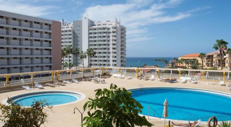 Beautiful holiday apartment with pool | Close to the beach | Pets are welcome in Adeje