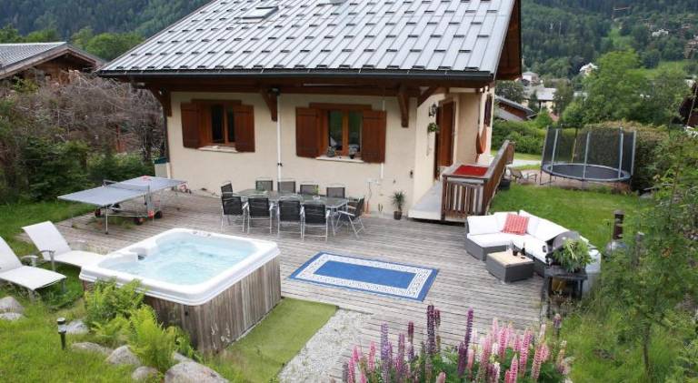Wonderful chalet with yard, sauna & hot tub | Pets are welcome in Chamonix-Mont-Blanc
