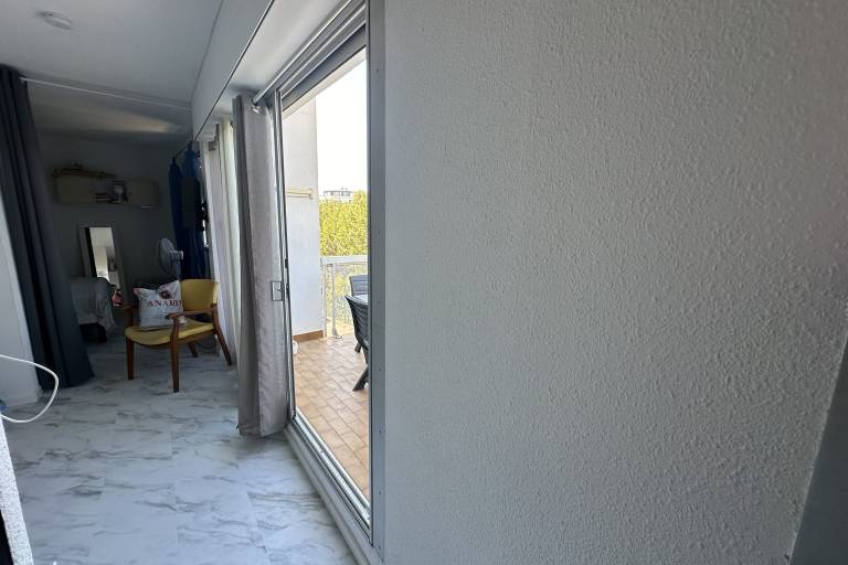 Beautiful renovated T2 - close to the beach — photo 2