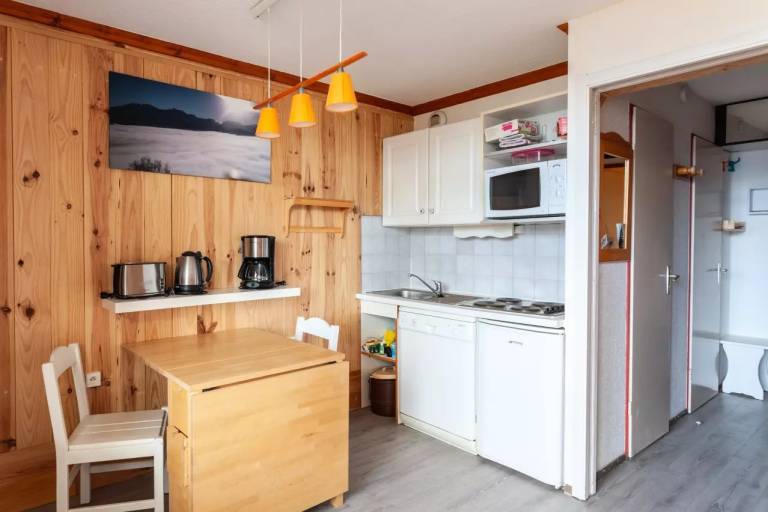 Rental apartment with 2 rooms for 5 persons — photo 4