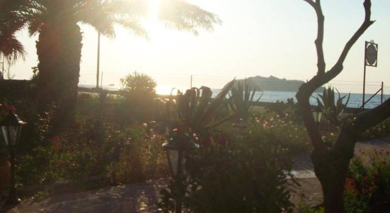Holiday apartment with garden, patio & barbecue — photo 5