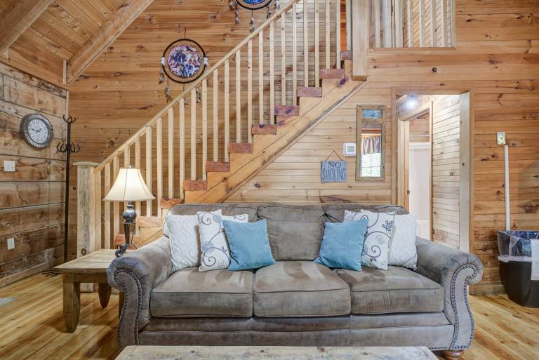 Secluded Sevierville Cabin w/ Hot Tub! — photo 5