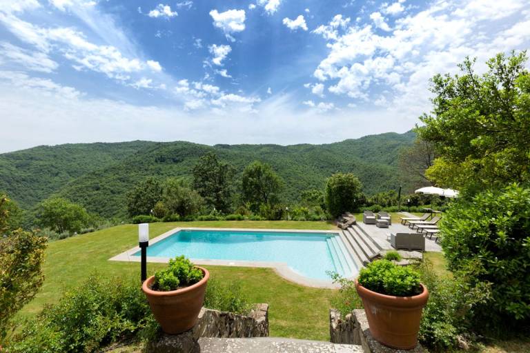 Child-friendly pleasant villa with grill, private pool & yard | Pets allowed in Cortona