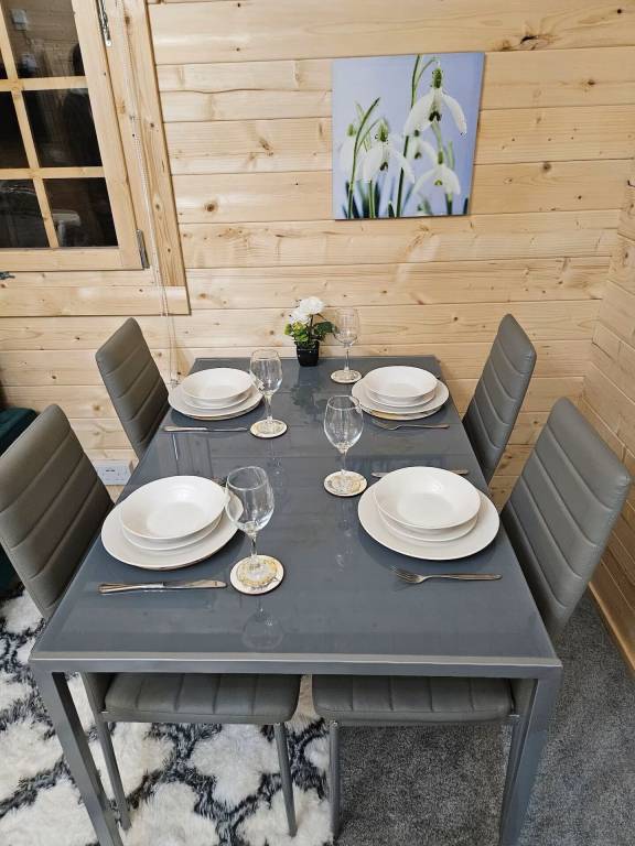Cabin Windsor