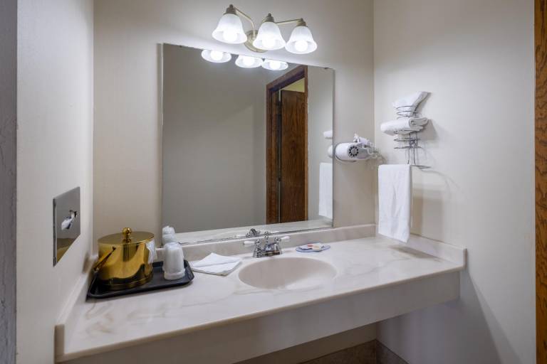Travelodge Merrill — photo 3