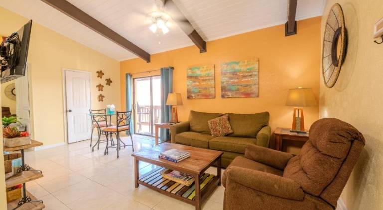 Apartment with BBQ & pool in South Padre Island, TX