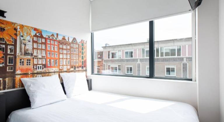 EasyHotel Amsterdam City Centre South in Amsterdam