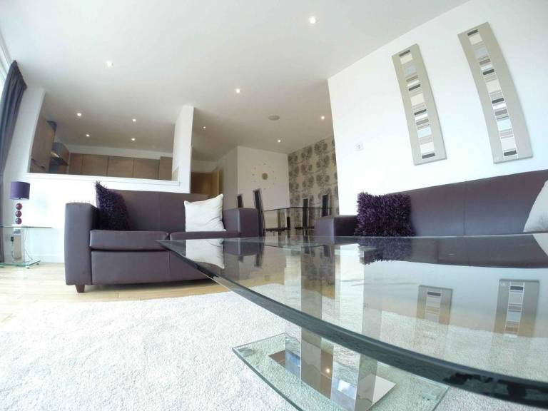 Holiday apartment with patio | Next to George Square — photo 5