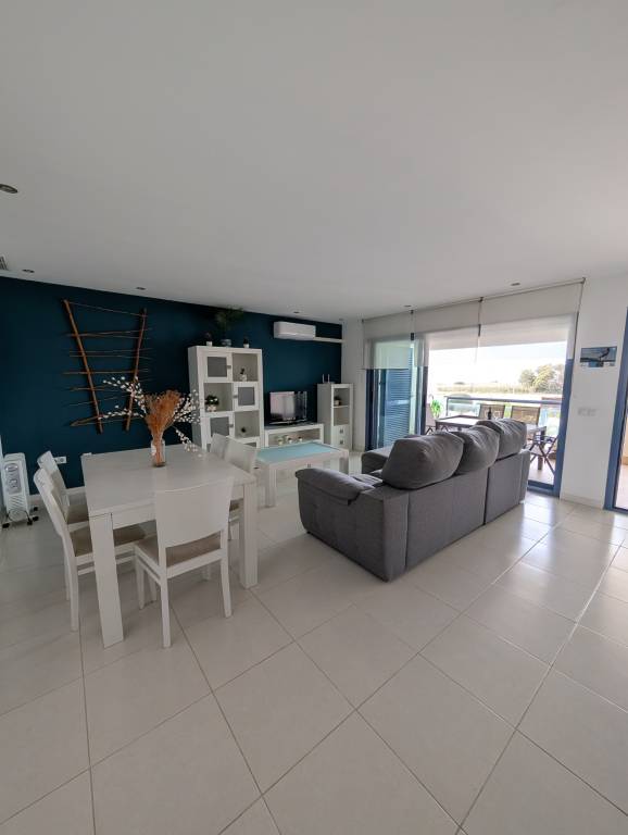 Apartment with terrace & pool — photo 4