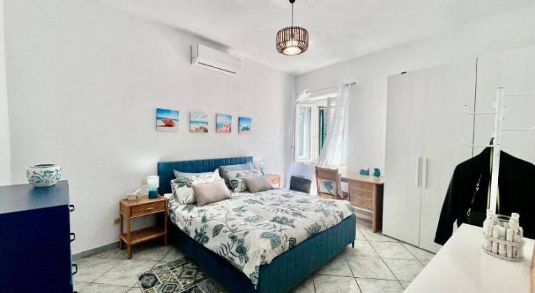 Apartment with 1 room for 4 persons — photo 2