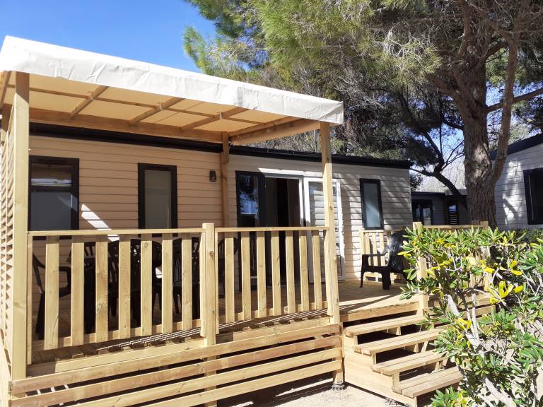 Bungalow with heated pool, grill & patio | Panoramic view — photo 3