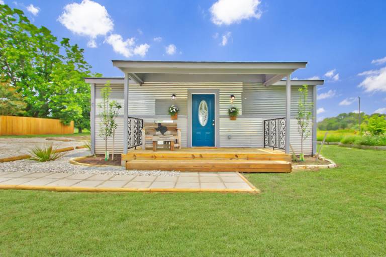 Blue Jay Getaway in Blanco, TX