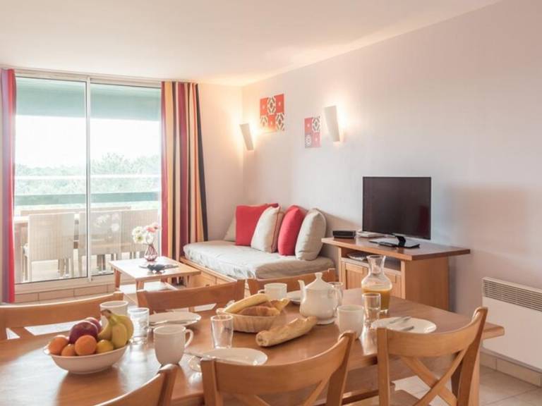 Children-friendly apartment with heated pool | Dogs allowed — photo 4