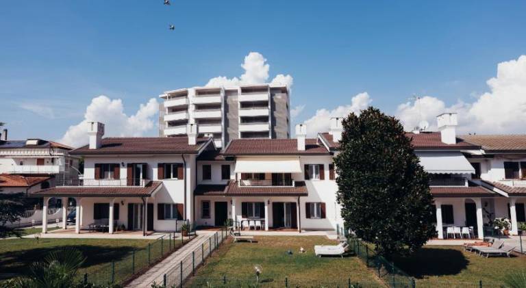 Rental apartment with terrace & garden | Beach nearby | Dogs allowed in Jesolo