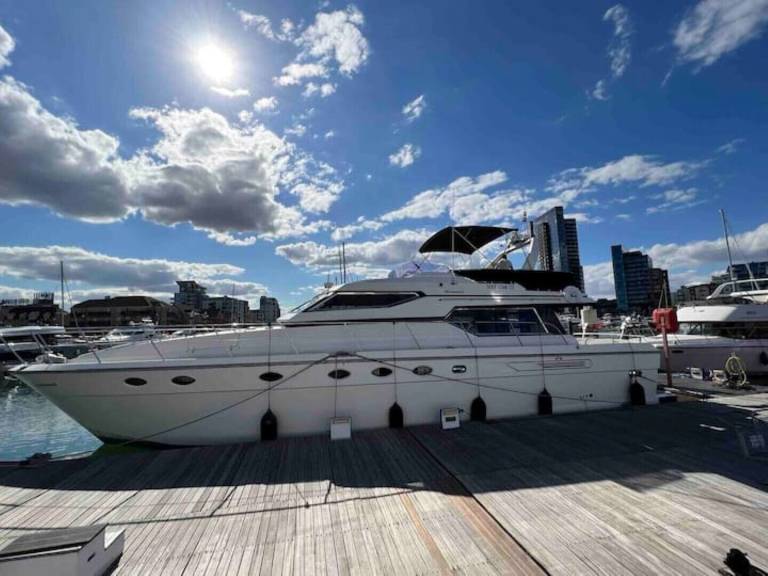 Houseboat Southampton