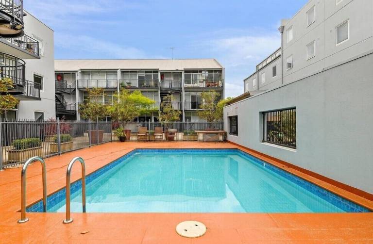 Apartment  Brunswick
