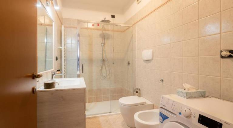 Rental apartment with terrace — photo 2