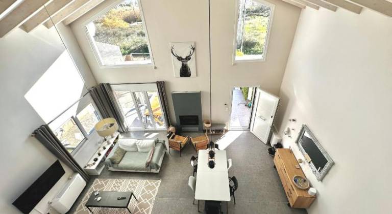 Βίλα Παραλία ΕΟΤ Μαρκόπουλου