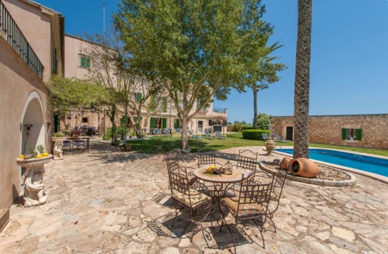 Bed and breakfast  Sa Vinyola