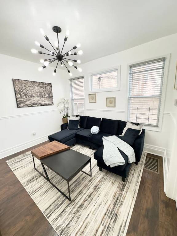Apartment Newark