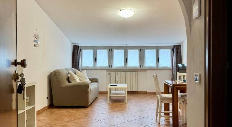 Rental apartment with 3 rooms for 6 persons in Montesilvano