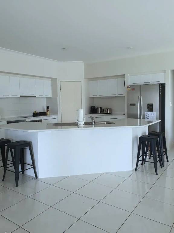 House  Urangan